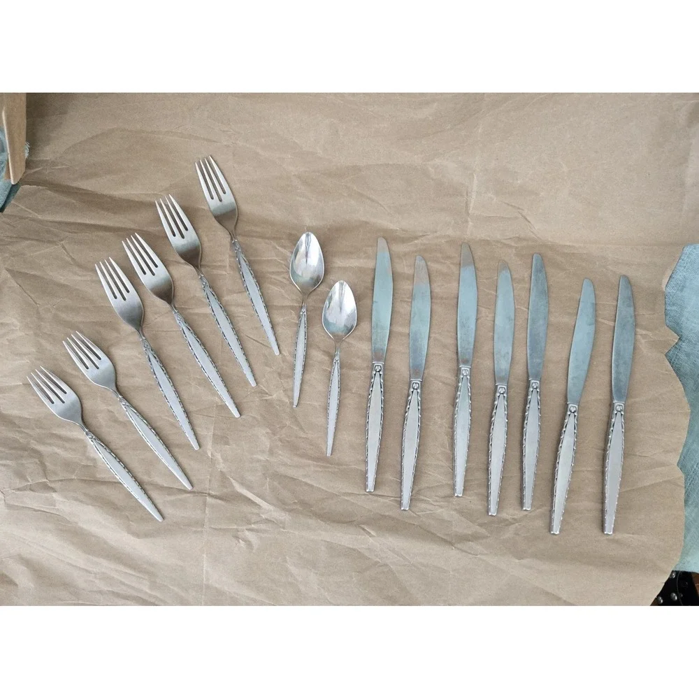 Oneida Community VENETIA Stainless Steel Burnished Finish‎ Flatware 15 Pieces